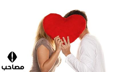 قماش فاتورة مرن  دلیل علاقه به لب گرفتن - علت علاقه به بوسیدن لب در مردان و زنان